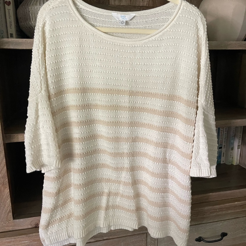 Time and Tru oversized sweater. Size large. Bell sleeve. So cute with jeans.